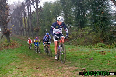 14/11/10 Carignano (TO). 6ª prova trofeo Michelin di ciclocross 2010/11, valida per i campionati Regionali Amatori e per Società